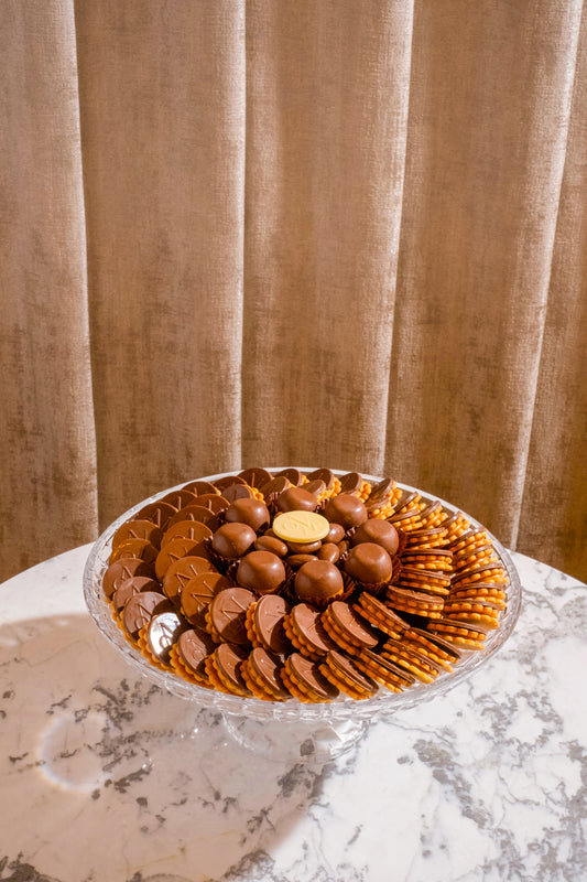 Signature Tray: COOKIES & BONBON
